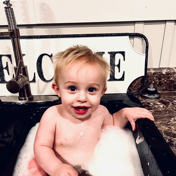 Meet your Posher, Anslee - Picture 6 of 7